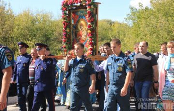 Курские спасатели приняли участие в крeстном ходе с иконой «Неопалимая купина»