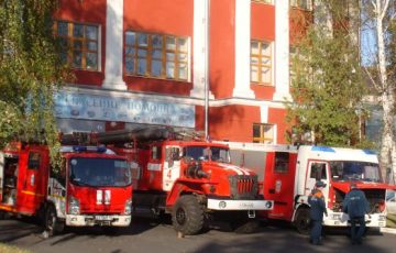 Устаревшую пожарную технику в Курской области могут заменить в лизинг